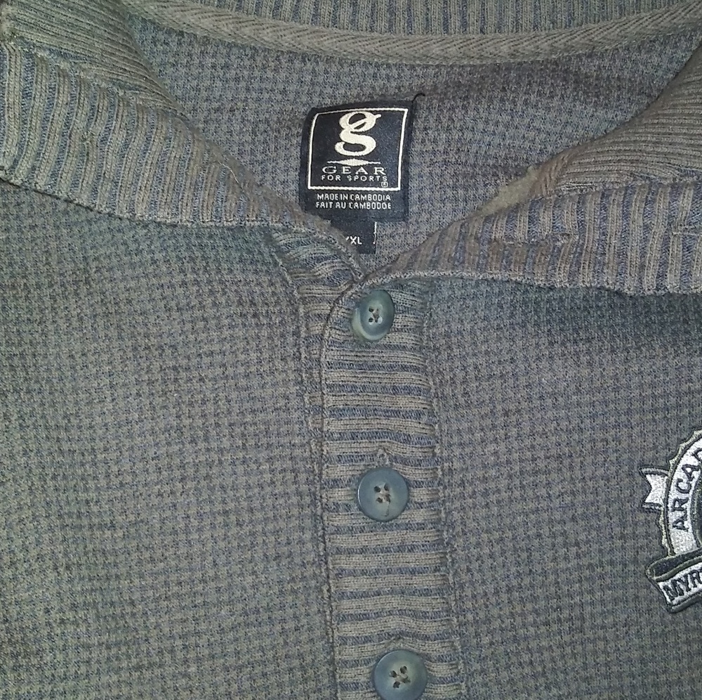 Sweater - Picture 2 of 2